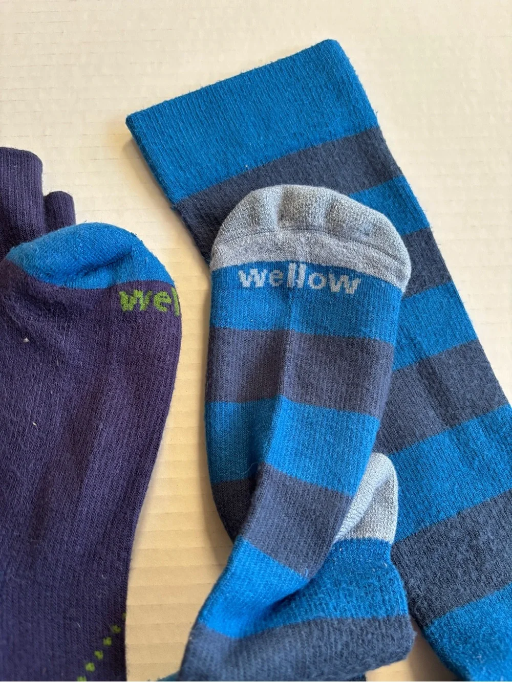 Wellow Bamboo Compression Men's Blue Argyle & Stripe Dress Socks - 2 Pack